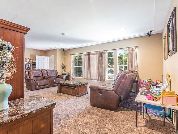 4th image of 7425 Lillian Ln