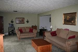 3rd image of 205 N Lennox St