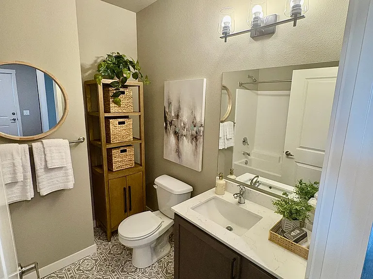 Introducing Dry Canyon Redmond's newest Luxury Apartments — Photo 11