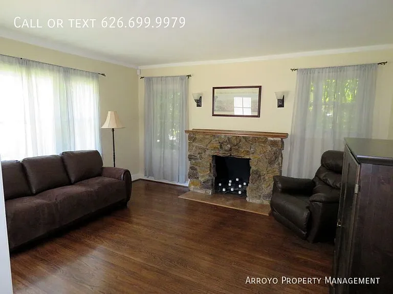 968 E Howard St — Photo 4