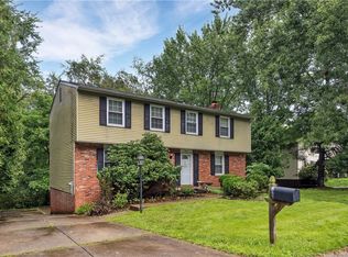 285 Shasta Dr, Pittsburgh, PA 15239