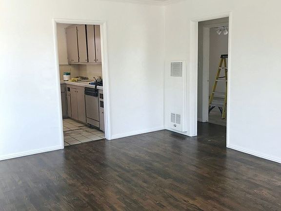 2nd image of 242 E Alexander Ave