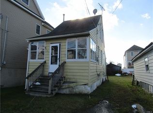 20 Blair St, Milford, CT 06460