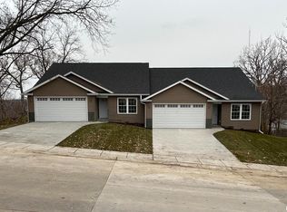 3598 Central Ave, Bettendorf, IA 52722