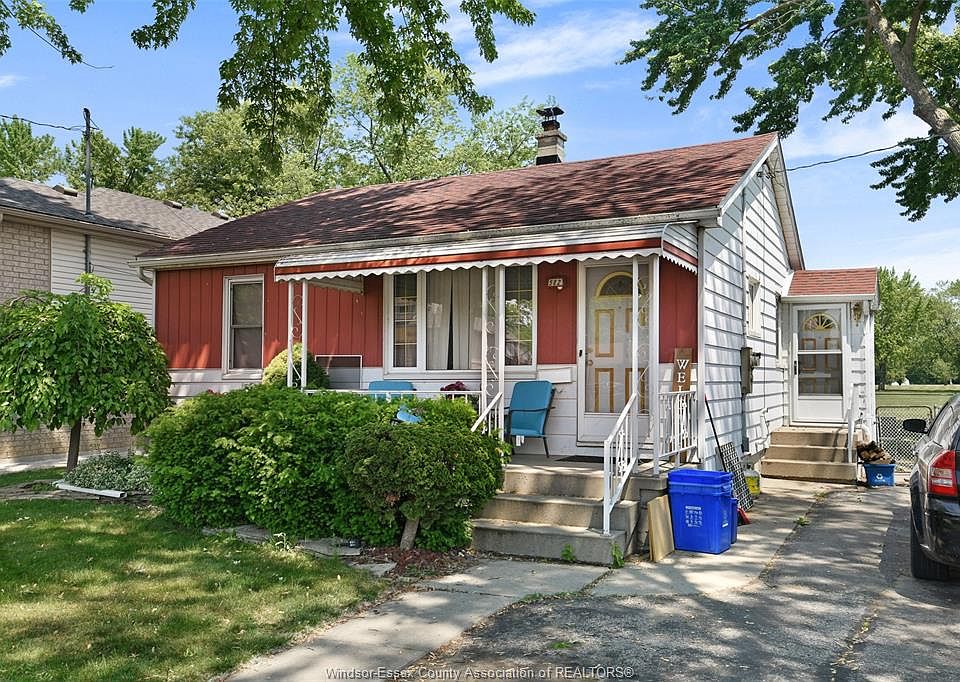 582 Clover St, Windsor, ON N8P 1C6 MLS 23010799 Zillow