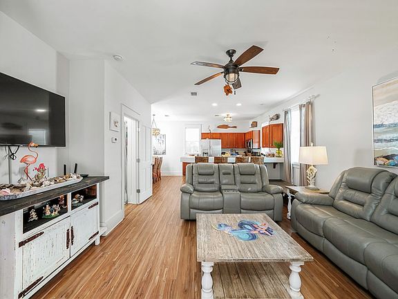 4th image of 3050 W Highway 98 Unit B28