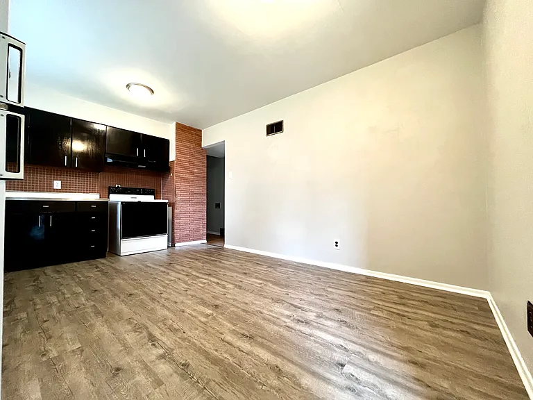 880 Gladiola Dr — Photo 8