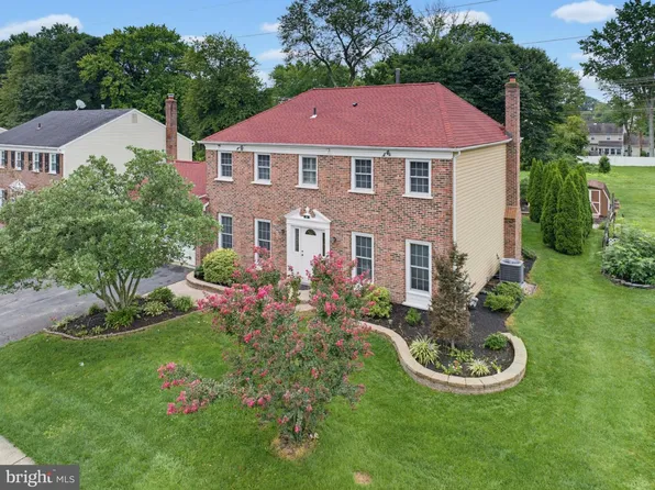 200 Trappe Ln, Langhorne, PA 19047