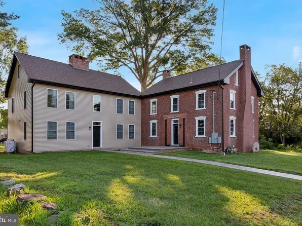 103 N Main St, Hatfield, PA 19440