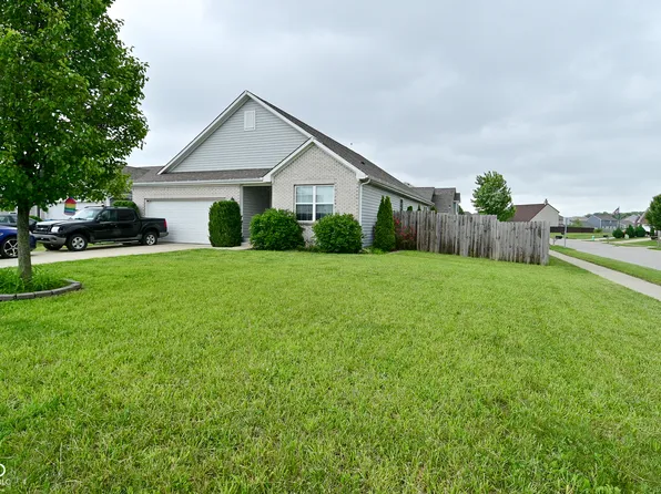 7515 Brattle Dr, Camby, IN 46113