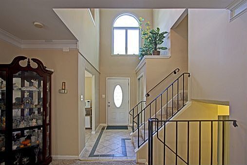 2nd image of 3239 Holly Berry Ct