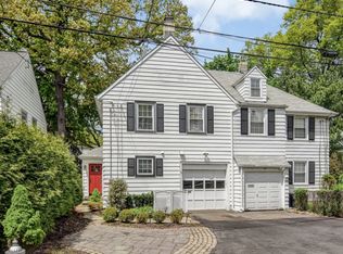 8 Brighton Pl, Fair Lawn, NJ 07410