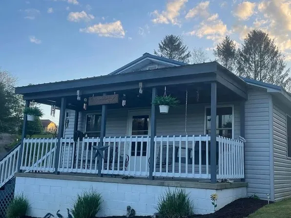 2903 Odd Rd, Josephine, WV 25857