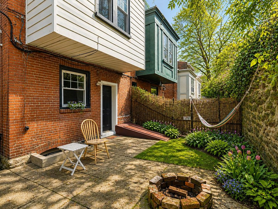 2nd image of 4320 Spruce St #A