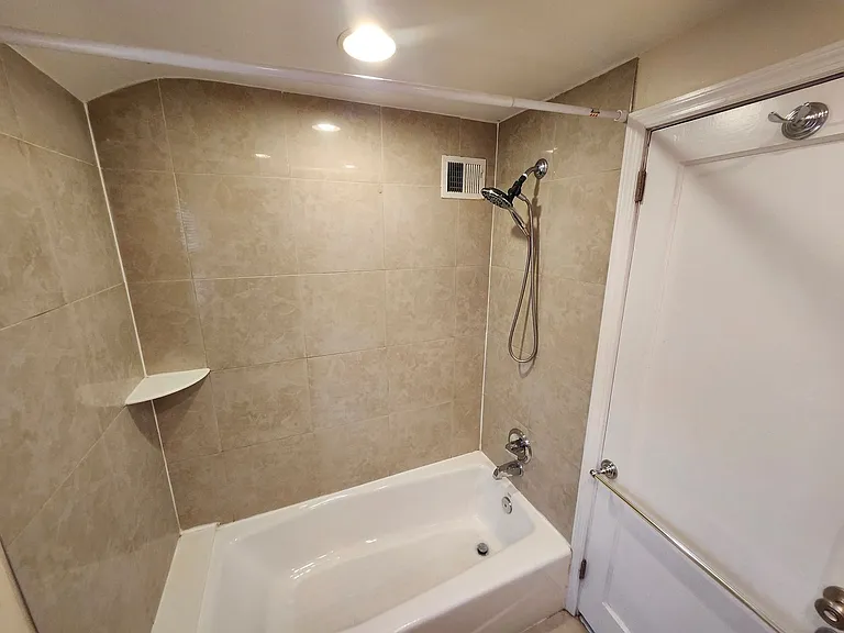 332 Marsh Ln — Photo 15