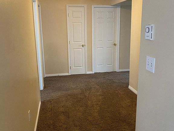 4th image of 563 W 2100th St N