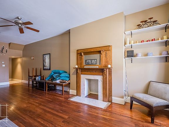 2nd image of 860 Summit St #862
