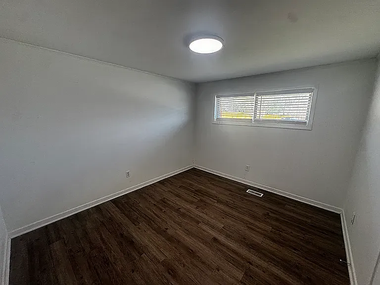 53 Montis Dr — Photo 7