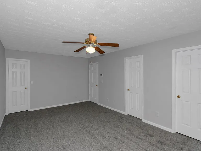 2542 Walter Way — Photo 18