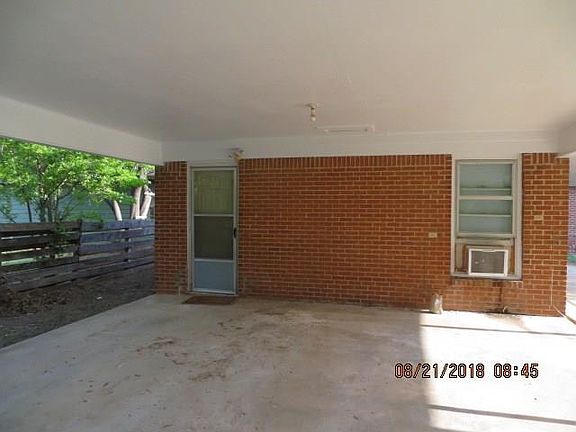 3rd image of 617 En 23rd St
