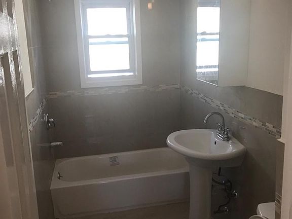 5th image of 89 Delancey St #2B