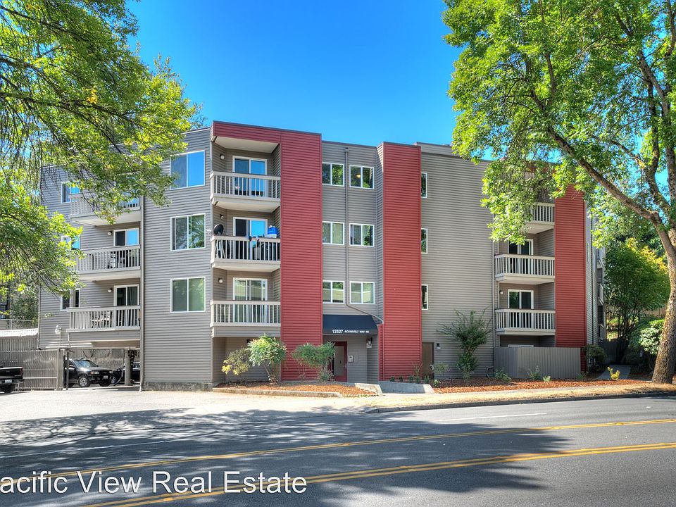 1st image of 12527 Roosevelt Way NE APT 107