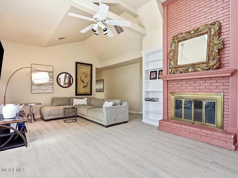 470 Monmouth Pl — Photo 12