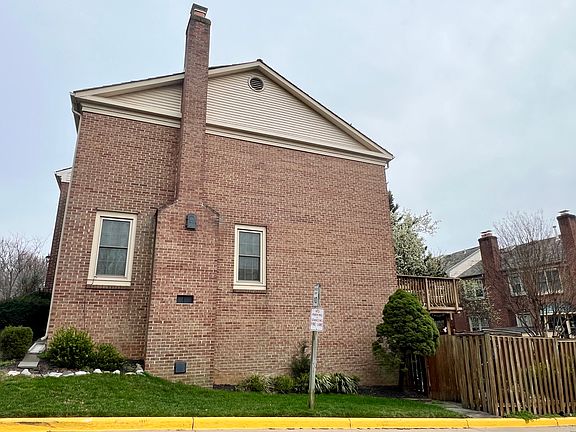 3rd image of 2286 Idylwood Station Ln