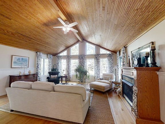 4th image of 66 Westbrook Dr