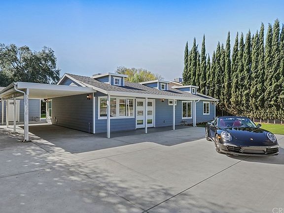 2nd image of 22330 Vanowen St