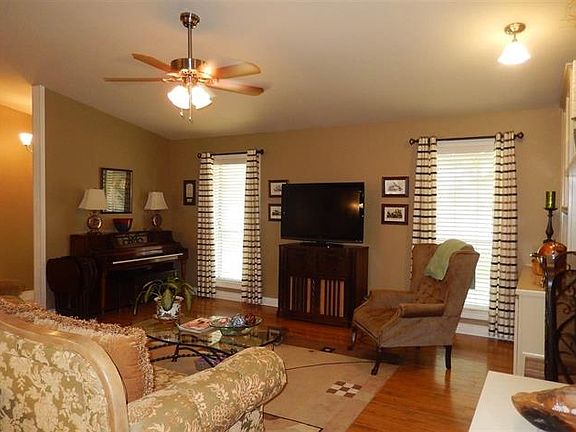 4th image of 116 Tyree Dr