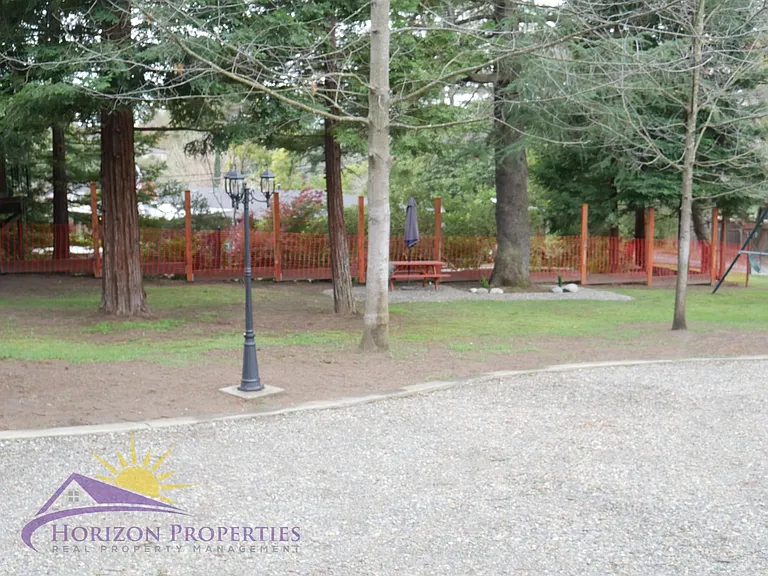 4908 Gastman Way — Photo 33