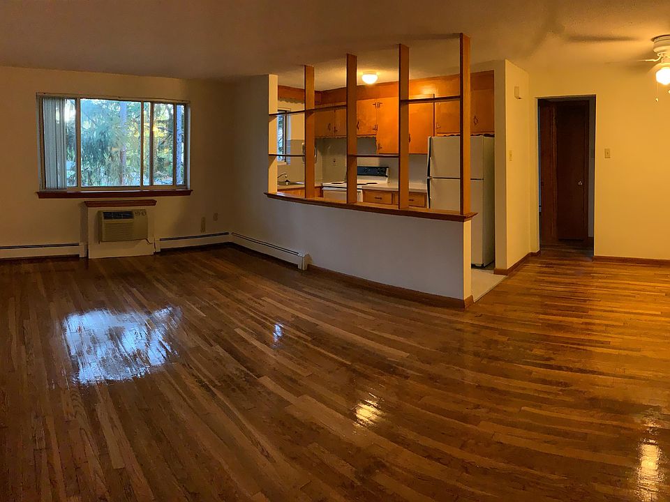 1st image of 20 Hunt St #26C
