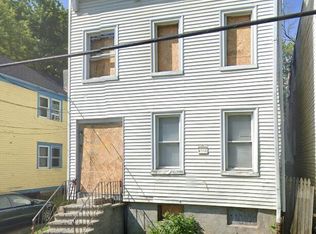 72 3rd St, Albany, NY 12210