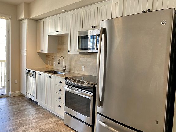 2nd image of 1701 SE 17th St #607