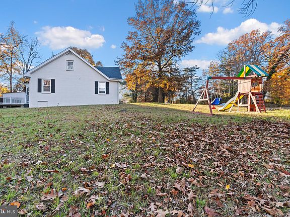 5th image of 6159 Howells Rd