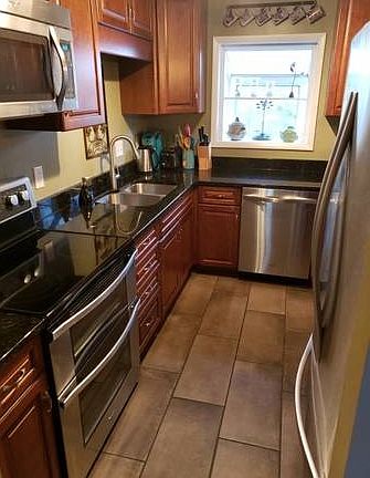 2nd image of 506 Daisy Ct