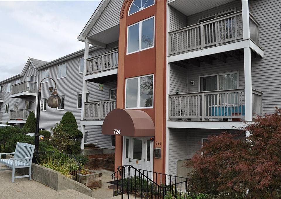1st image of 724 Beverage Hill Ave #309