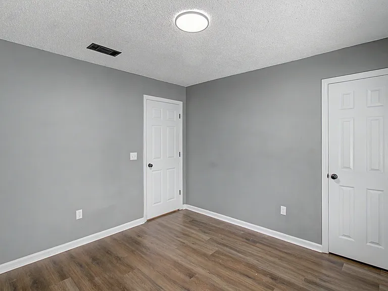 291 Sabreena Cir — Photo 21