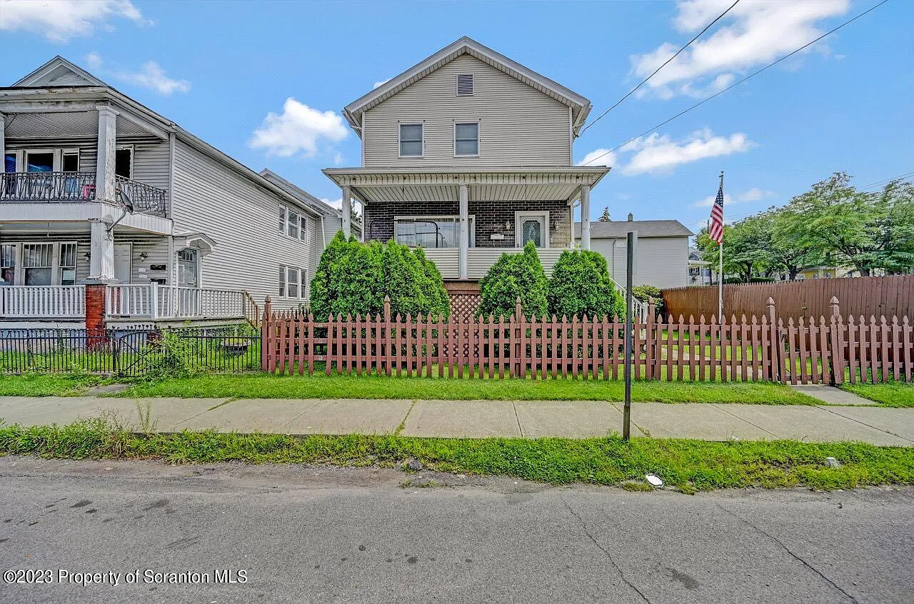 927 Pittston Ave photo 1