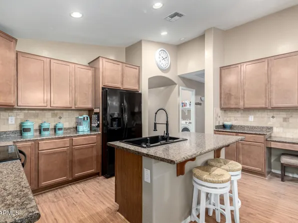 41655 W SOMERSET Drive, Maricopa, AZ 85138