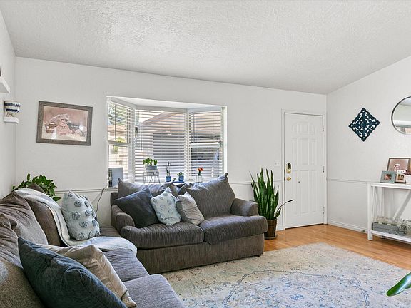 2nd image of 585 N Westridge Dr APT 25