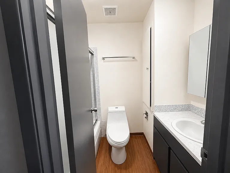 921 N 96th St #13 — Photo 8