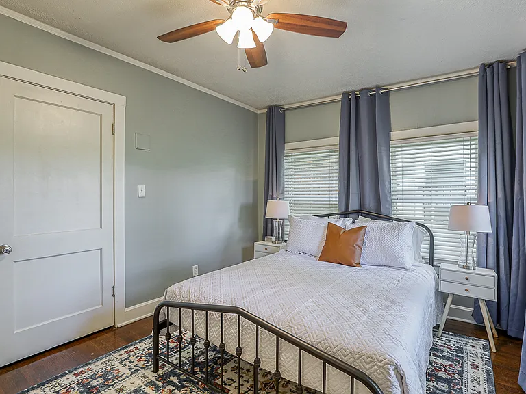3402 Gillham Rd #1S — Photo 32
