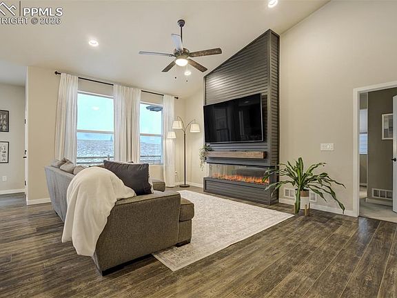 4th image of 15781 Lake Mist Dr