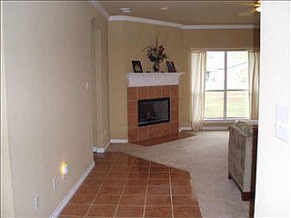 4th image of 3304 Kari Ln