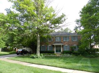 1945 Chermoore Ct, Chesterfield, MO 63017