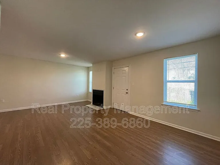7743 Bles Ave #1B — Photo 6