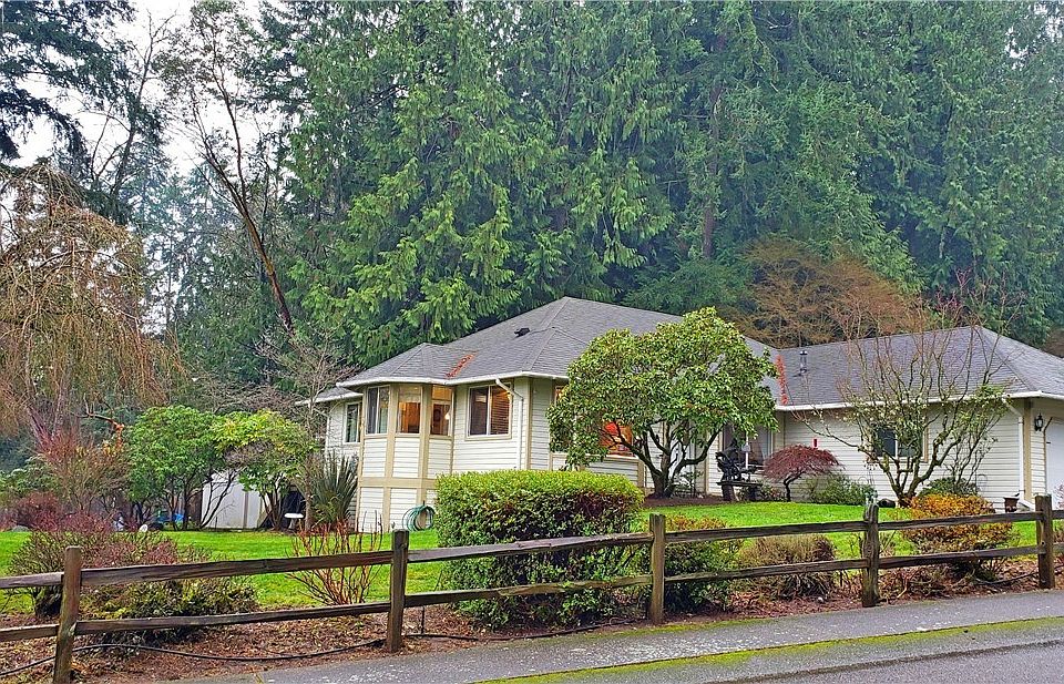 1st image of 4039 NW Newport Ct
