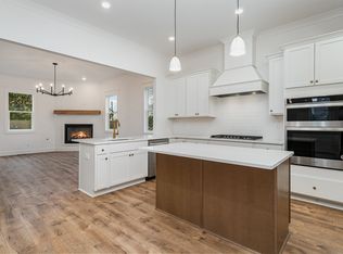 402 Lawrence St, Old Hickory, TN 37138